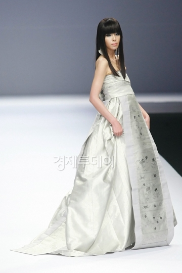 Kim Min Sun, model