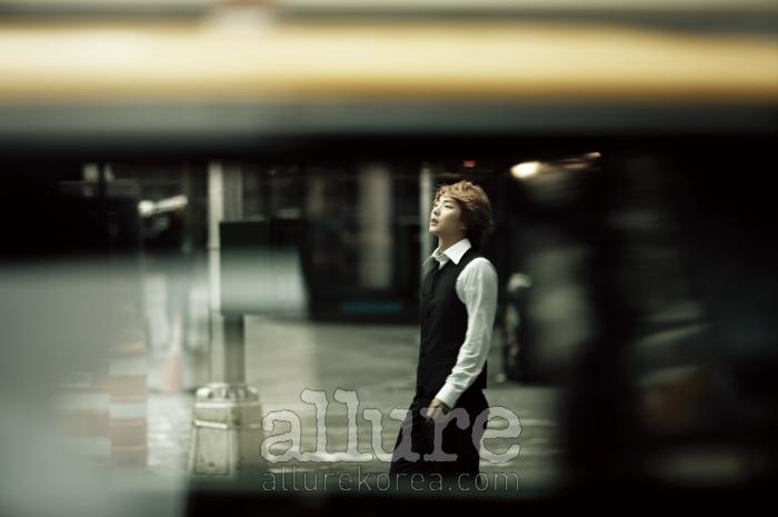 Lee Jun Ki in Allure (8/09)