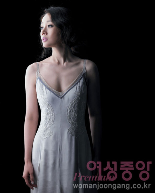 Yoon Son Ha on womanjoongang.co.kr