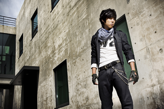 Baek Sung Hyun for GV2, Fall '09